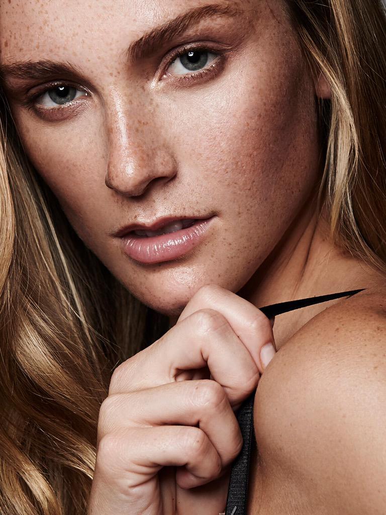 KerriEwart's tweet image. #photographer @josephineroloff #stormmodel #brooke #makeup @nataliakiselev #hair #hairbykerriewart using @UNITEHAIR