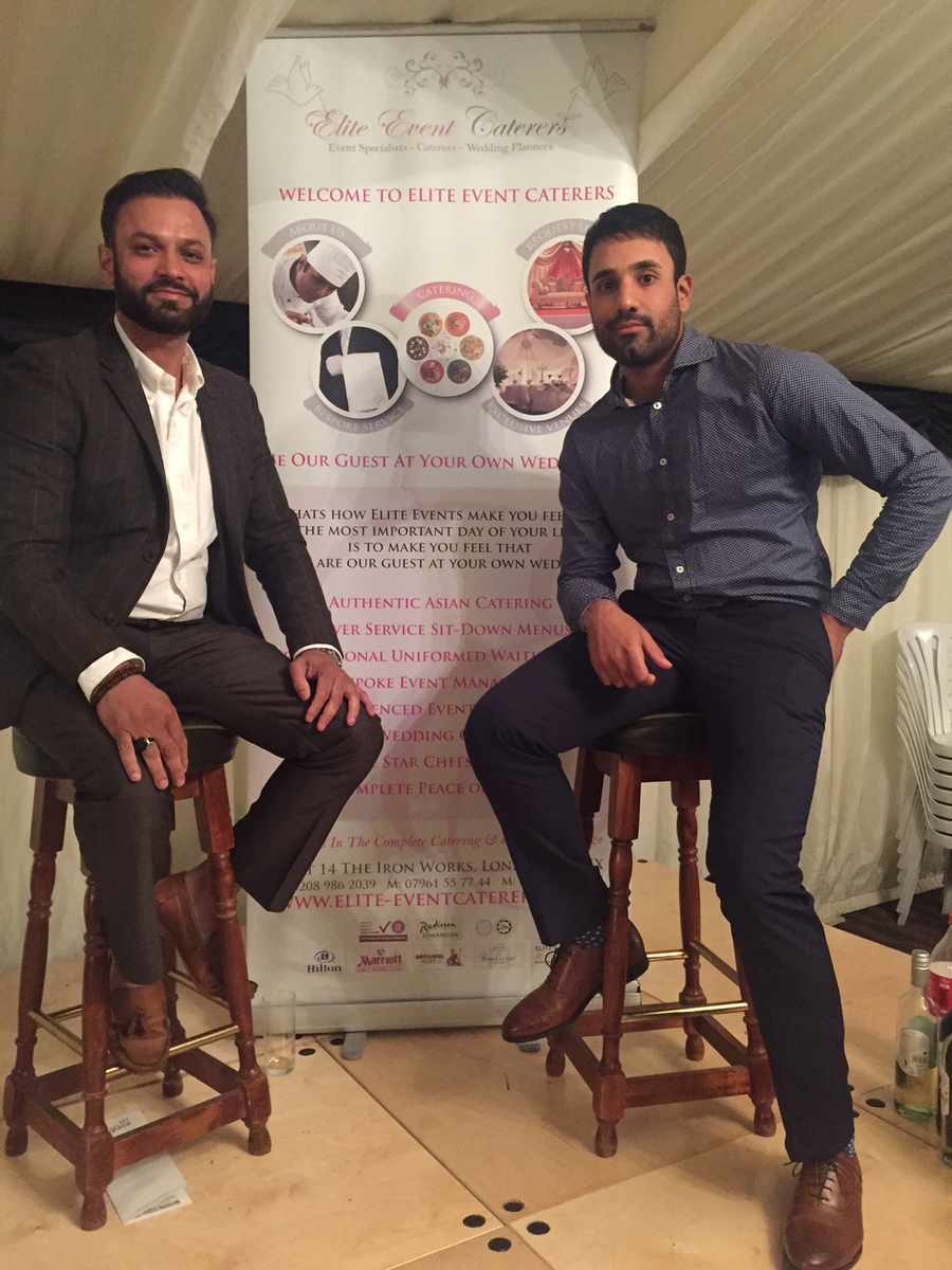 EssexCCB's tweet photo. Bopara faces former club Hainault &amp; Clayhall for Benefit Match: https://t.co/V5lW8vVwKg @ravibopara @HandCCricket http://t.co/Mi85yUMXc7