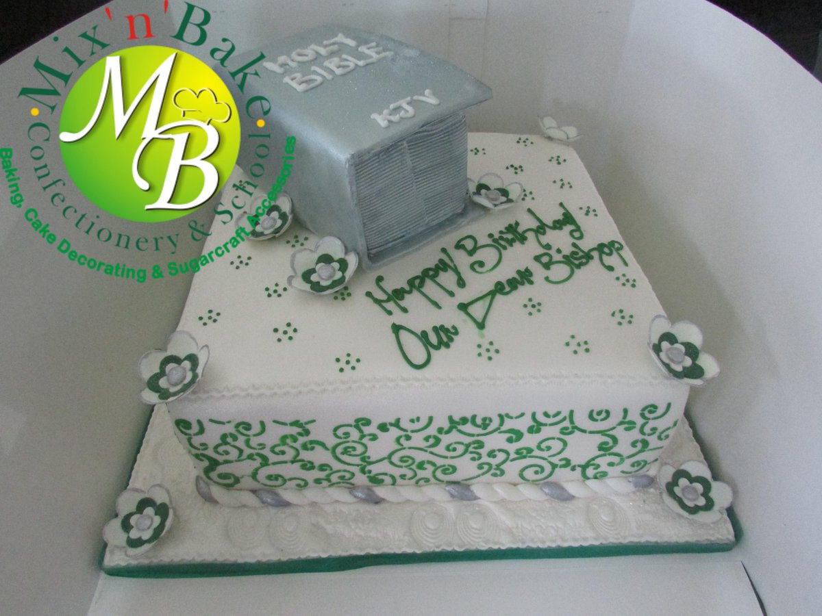 mixnbake's tweet photo. #BibleCake
#BirthdayCake
#9jaCake
#CakesInNigeria

Follow Us On:
Instagram: mixnbakeng
BBM Channel: C00241F75 http://t.co/VhUTu1IaqD