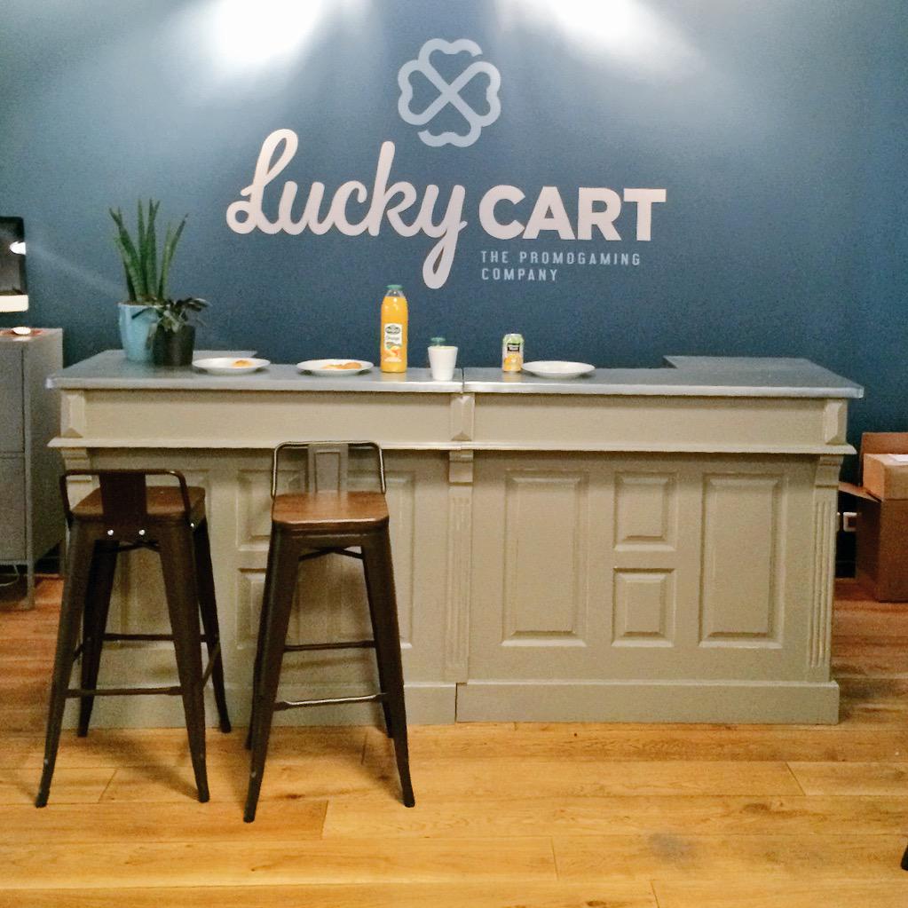h1_copilot's tweet photo. Ultima parada del #MXFR Innovation Day, con una de las startups más prometedoras de Francia:@LuckyCart! Mil gracias! http://t.co/wpqIY3rTNx