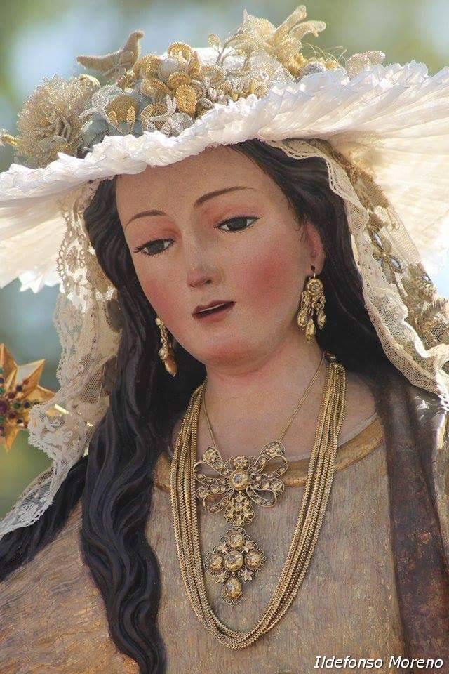 HdaddelaPastora's tweet photo. "Reina del Santísimo Rosario, ruega por nosotros". http://t.co/ZGSrrboX7p