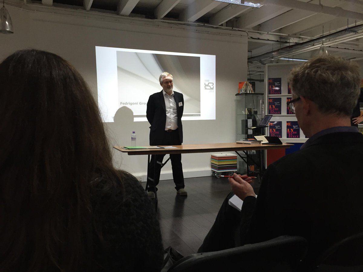 1stBytePrint's tweet photo. 1st Byte MD, @LawrenceDalton, takes to the stage! #Printing #Seminar #London #LaserFocus http://t.co/kSMGvgGFrt
