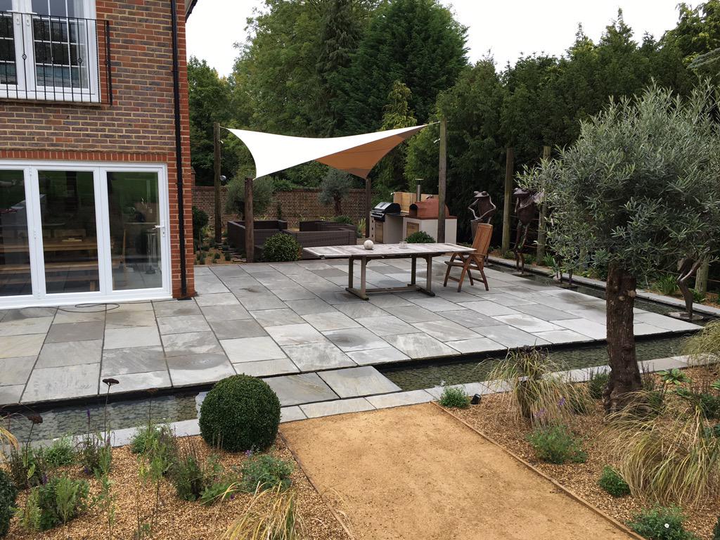 BurnhamLandscap's tweet photo. The shade sail from @KempSails finishes this Reigate project off very nicely. http://t.co/oRgXRc4Ow8