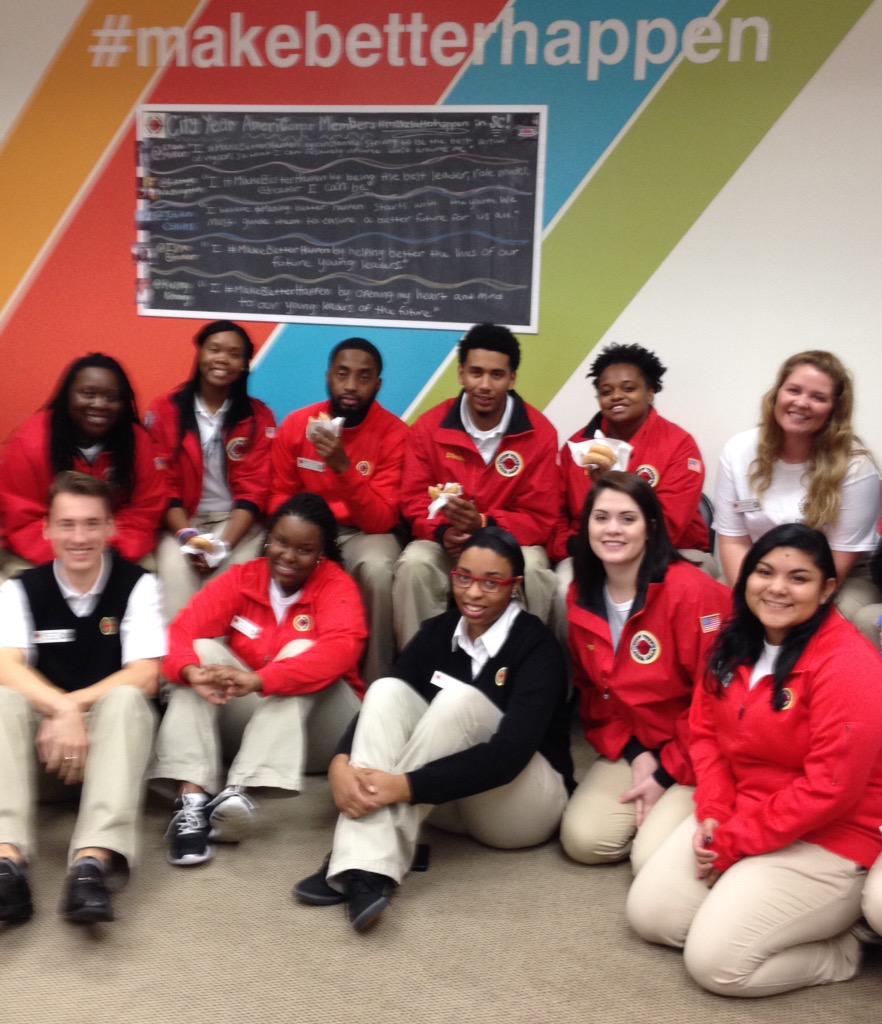 CityYearColaSC's tweet photo. @CityYear @CityYearColaSC #SCFlood r gratitude is r service thank u all 4 supporting #SChome http://t.co/V5RpGjev1O
