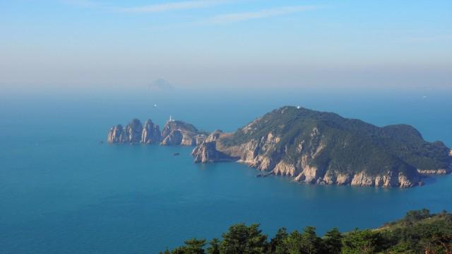 두려움은 스스로를 한정 짓는 일종의 감옥이다. -로버트 그린 #소매물도와_등대섬