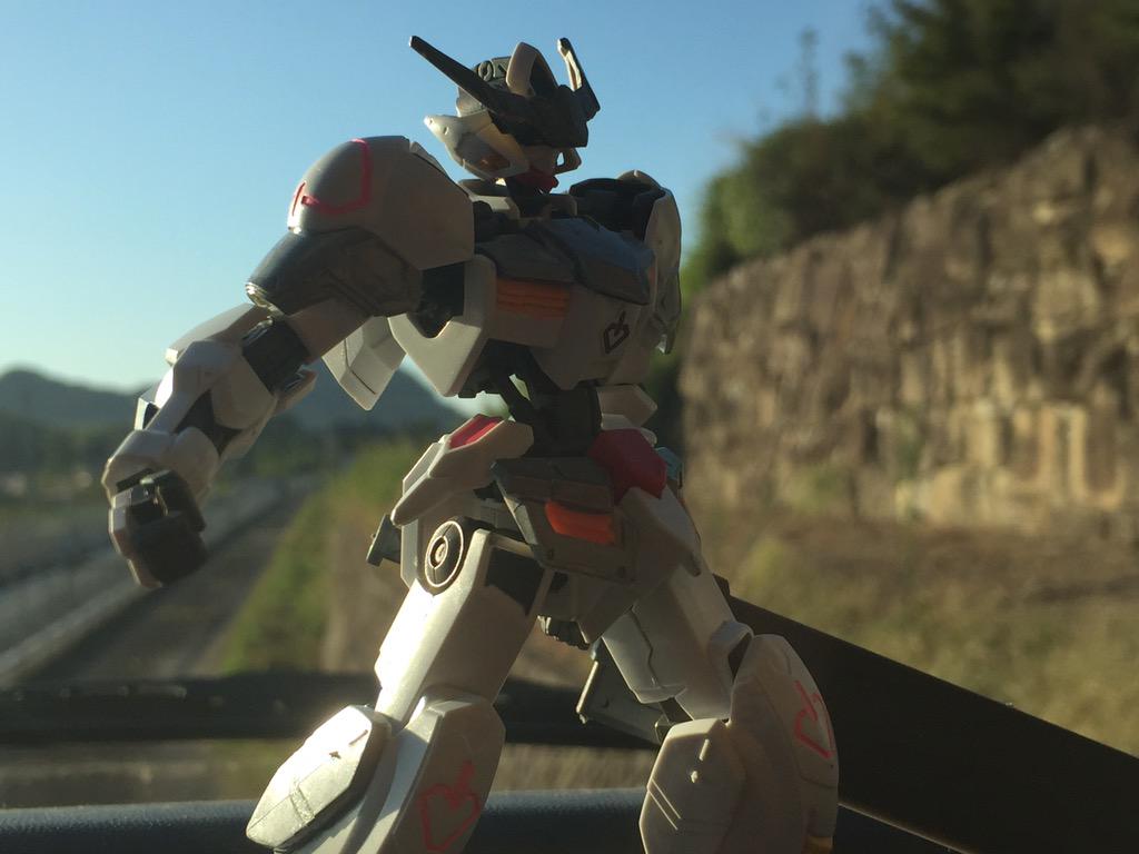 個人的には1枚目がお気に入りの写真なんですが...やはり塗装が粗いのが目立ちますね...