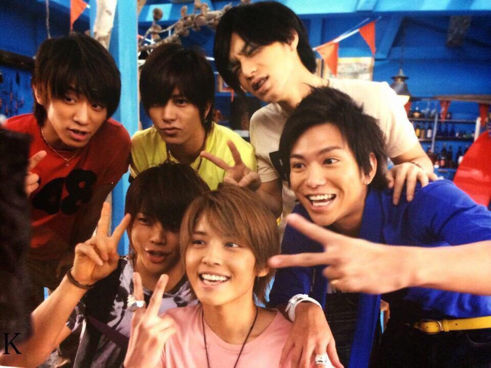 かほます 山pと亮ちゃんが脱退発表した日 最初はすごくびっくりしてnewsどうなるの とか思ったけど4人でnewsを残してくれてありがとう 6人の時のnewsも大好きだけど4人のnewsも大好きです いつの時代のnewsも大好きです Http T Co 4ebi7qeini