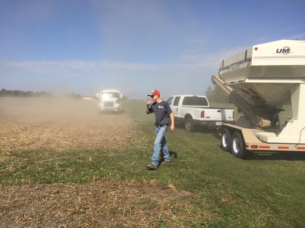 wynfordffa's tweet photo. Some more work got done in our test plot today! #workinghardorhardlyworking? http://t.co/s50TgvTqpH