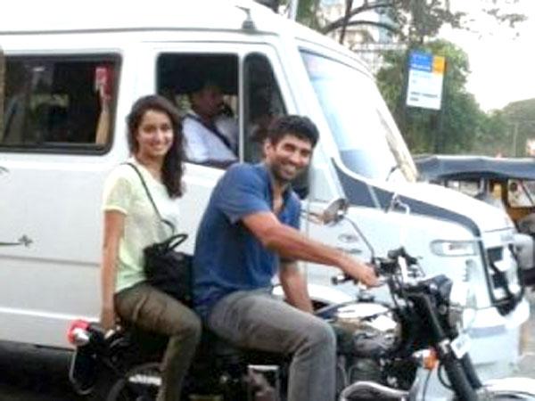 sapna1232's tweet photo. So cute moments http://t.co/NORBJoakRw