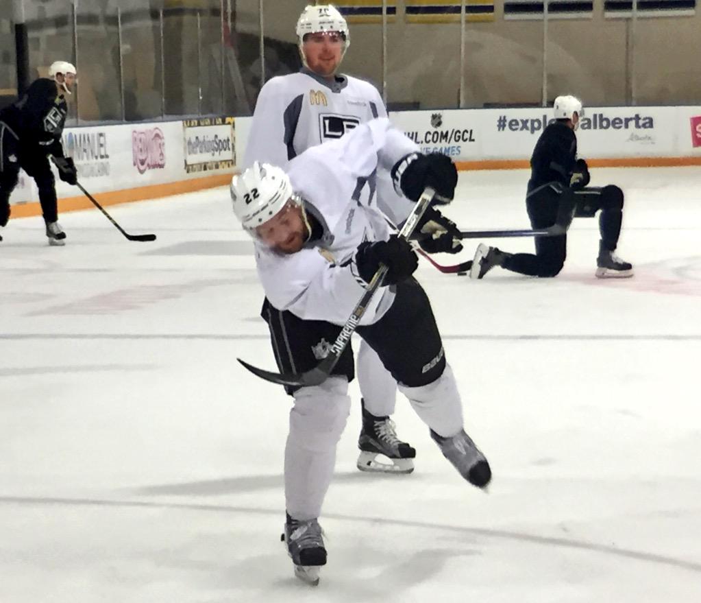 LAKings's tweet photo. Tonight's the night! http://t.co/ZyUVGohBPP
