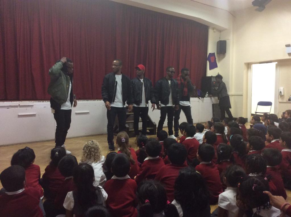 BarhamPrimary's tweet photo. Team #BEKLN performed at #Barham earlier today. They absolutely #smashed it. #ThankYou #SewaWeek2015 ๐โบ๏ธ http://t.co/GpWQUCRCWM