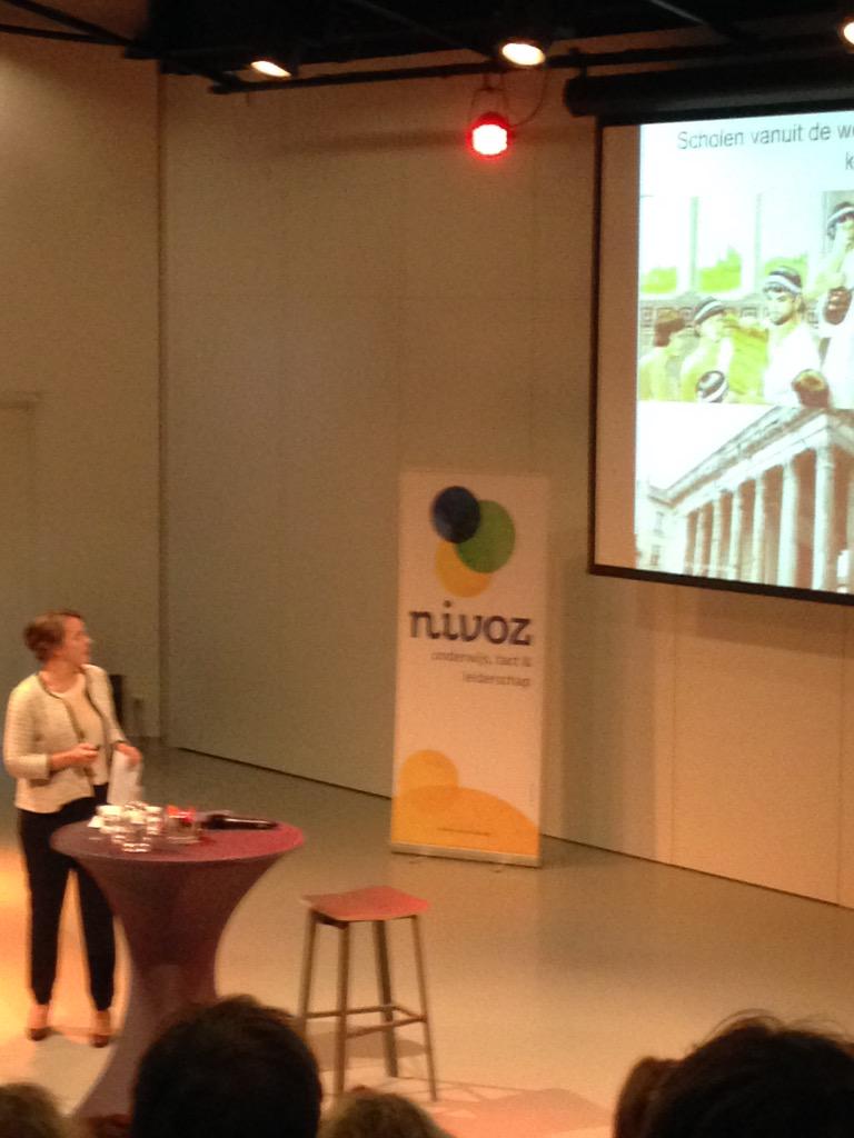 expeditie247's tweet photo. Lezing NIVOZ Edith Hooge #gelderveste http://t.co/2kPPsILGDo