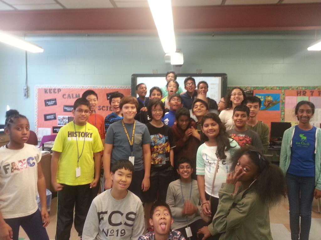 renumendiratta's tweet photo. Mendiratta period 6 Respect:Treating others with kindness even if you don't like them #jamsrespect #jamsUknighted http://t.co/fsn5RrLQgI