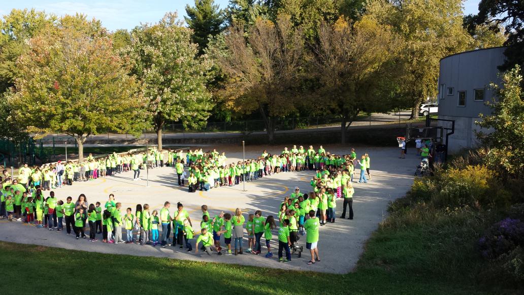 DMWellness4U's tweet photo. Go for Iowa's Healthiest State Walk! Great for ALL ages!! Whoo hoo!  @DMschools @HealthiestIowa http://t.co/LtW2irjmWT