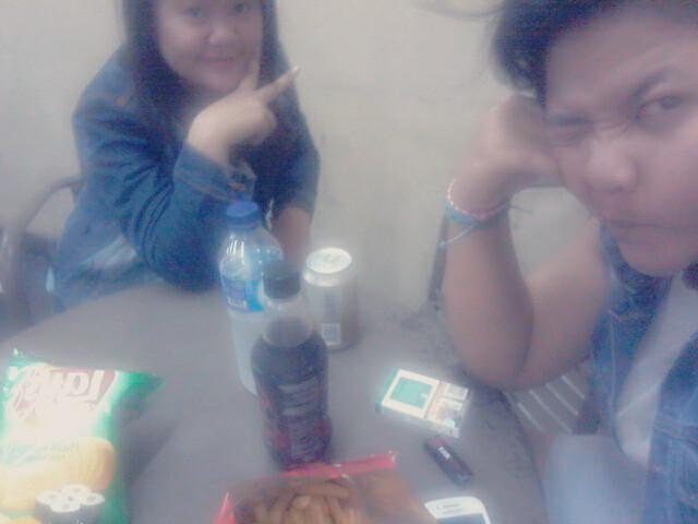 putrialbara's tweet image. 