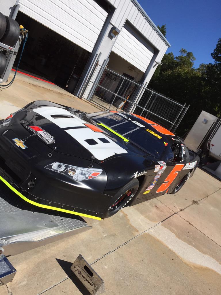 ACPollak's tweet photo. The #5 @NEMCOMotorsport @DuroByte @teamchevy is loaded and ready for @FastestHalfMile 400. #Chekers http://t.co/eCBcUuHI9S