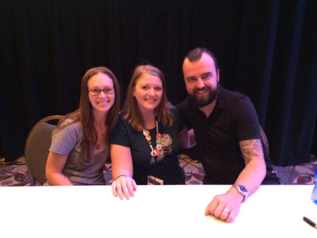 If we had more Scott Strattens/<a href="/unmarketing/">Scott Stratten</a> we'd find more integrity in reporting, marketing &amp; humanity! #heweb15