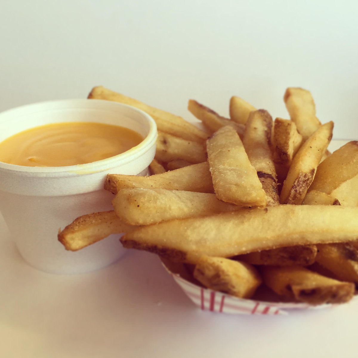 WWCousins's tweet photo. Don't forget #cheese with those #fries! #CheeseFries #CheeseCup #WWCousins #Louisville #Kentucky http://t.co/qOIDPmTAzv