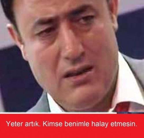 atbicaps's tweet photo. HerşeyiHalayaBağlayanAdam #CHPyeSorCevaplasın #AkpartidenDevProjeler #Whatsapp #DerlerKi #VeBenAnladımKi #OrhanPamuk http://t.co/6lXtUo8sfZ