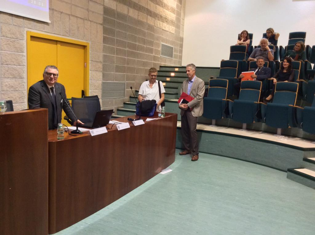 GGRecchia's tweet photo. Oggi GSK DPAc incontra ricerca @Uniroma2News. #TechnolyTransfer Universitá - Impresa per competere a livello globale http://t.co/8iuUigwJ6L