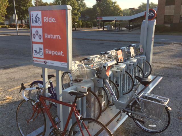 Flat tire on National Bike/Walk to School Day?  No Problem.  Thanks <a href="/BikeShareKC/">bikesharekc</a> <a href="/MayorSlyJames/">Sly James (Former Mayor)</a> 
#Waldo
