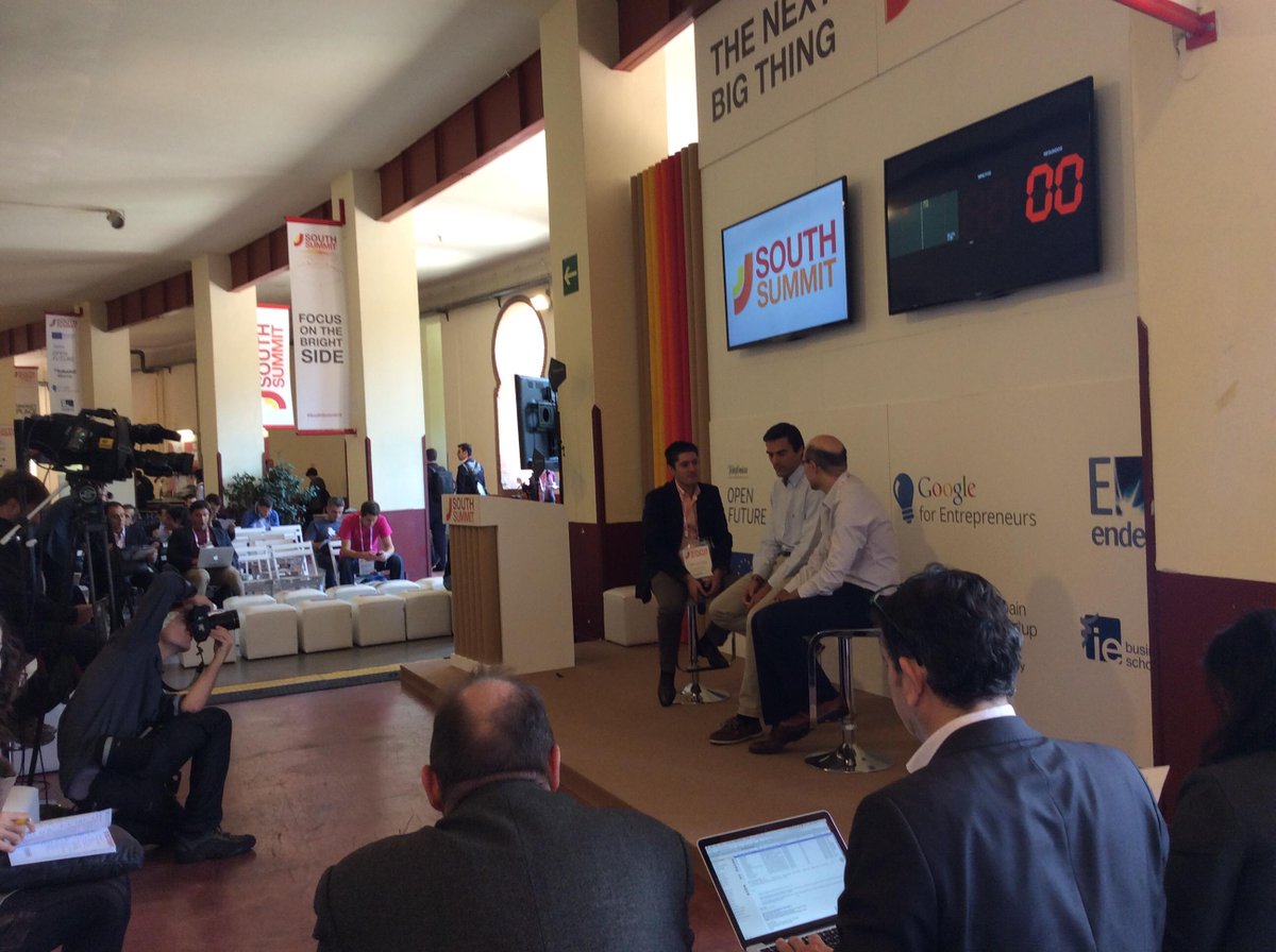 emprendecise's tweet photo. Tenemos el placer de ver en #SouthSummit15 a @carlosmoure, profesor del #masterCISE, de ponente. http://t.co/QVhJI0OVG9