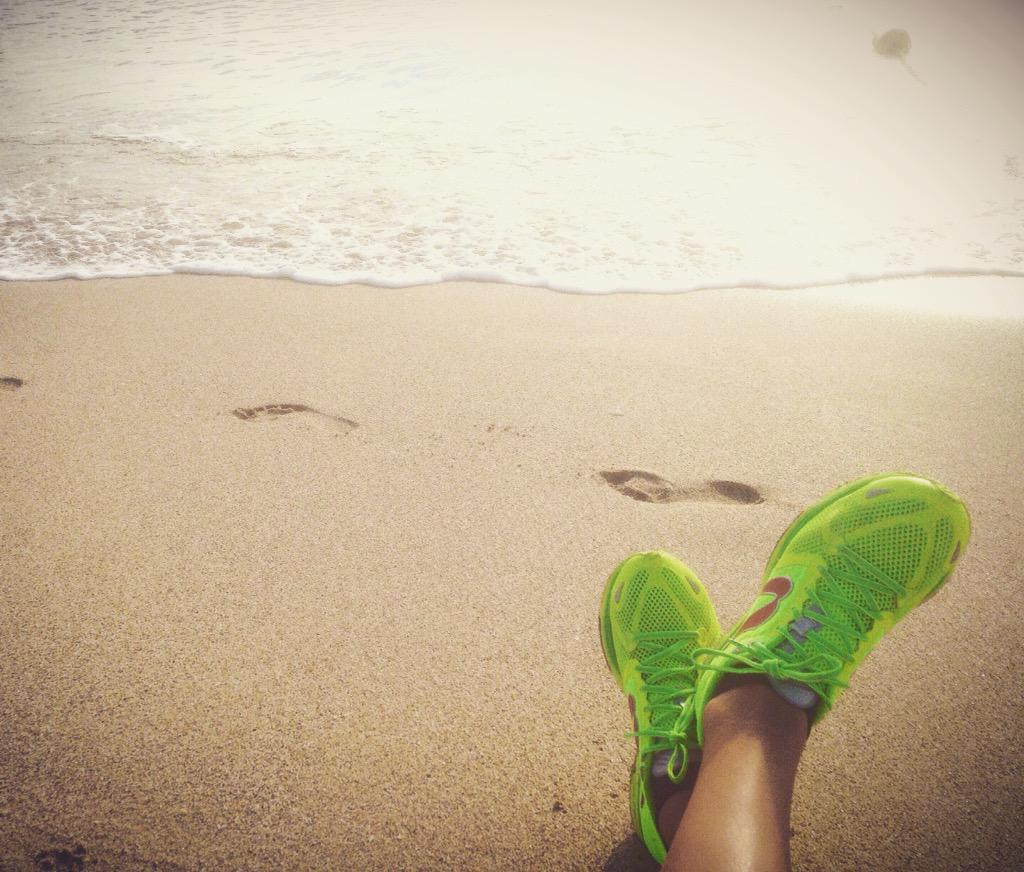 NewtonFlorida's tweet photo. The best way to explore a city is in a pair of @NewtonRunning shoes. #RiseAndRun Miami Beach☀️ #FeelNewton http://t.co/1JlYrMlk7d