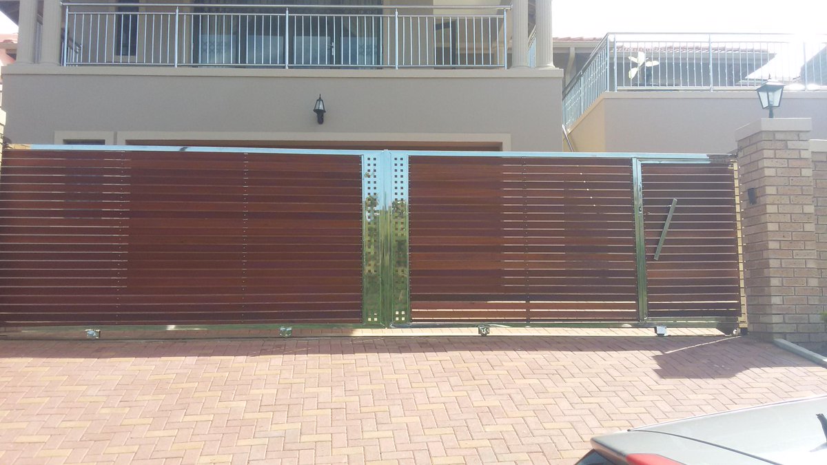 Mthigo_'s tweet photo. Stainless Steel Gates and Balustrades. #GateMaster
Hit Us Up... http://t.co/CXwsqx3zHb