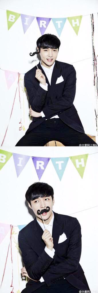 Nachi921126's tweet photo. 祝你生日快乐!张艺兴🌟
韓国と中国、世界中を飛び回って大変だけど、これからもレイさんを応援しています♪
#HaapyLayDay #HappybirthdayYixing #张艺兴1007生日快乐 http://t.co/79zRr6n38S