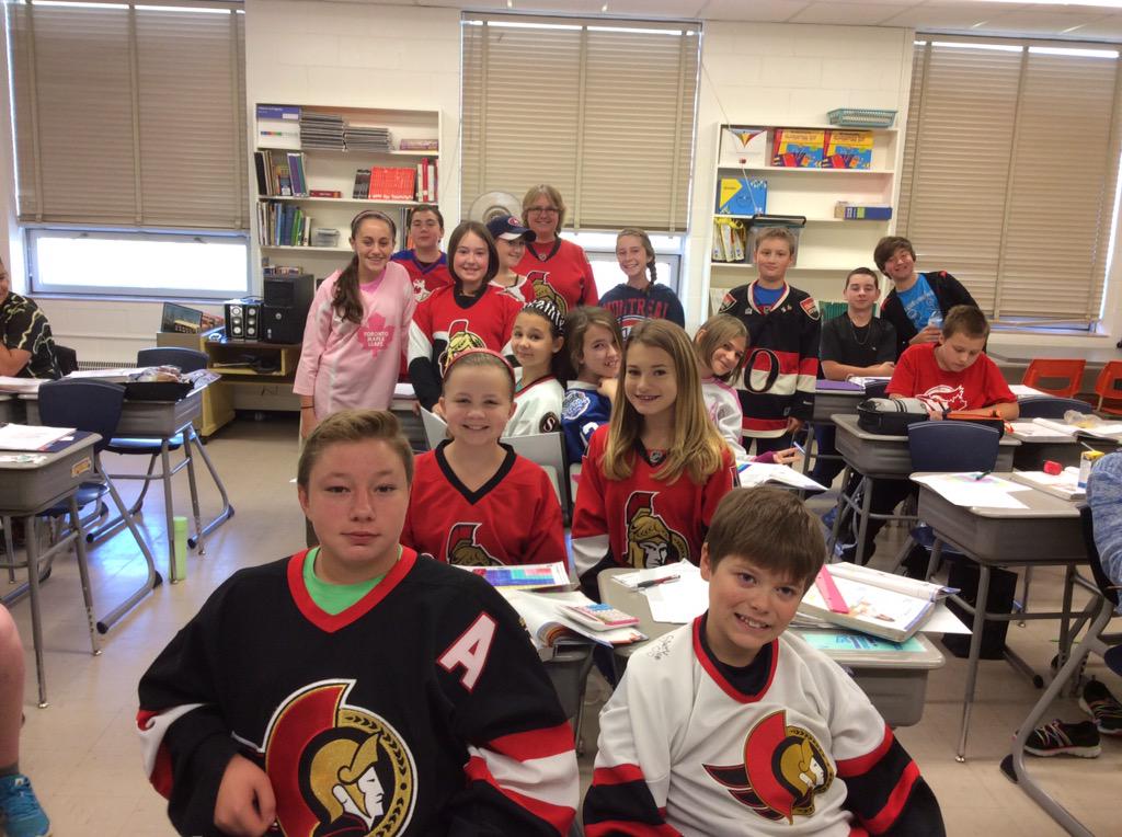 St_ThomasRCCDSB's tweet photo. The Grade 7 class showing their school spirit by celebrating "Hockey Jersey Day!" @RCCDSB http://t.co/h2qJXHvdId