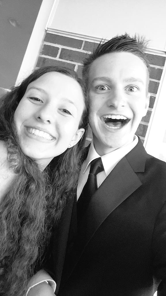 blakehaynestv's tweet photo. HBD to 1 of my bffs ๐ I love you and hope your day is great ๐ Stay weird โค๏ธ #savetheleaves http://t.co/1bvKkhvdTR