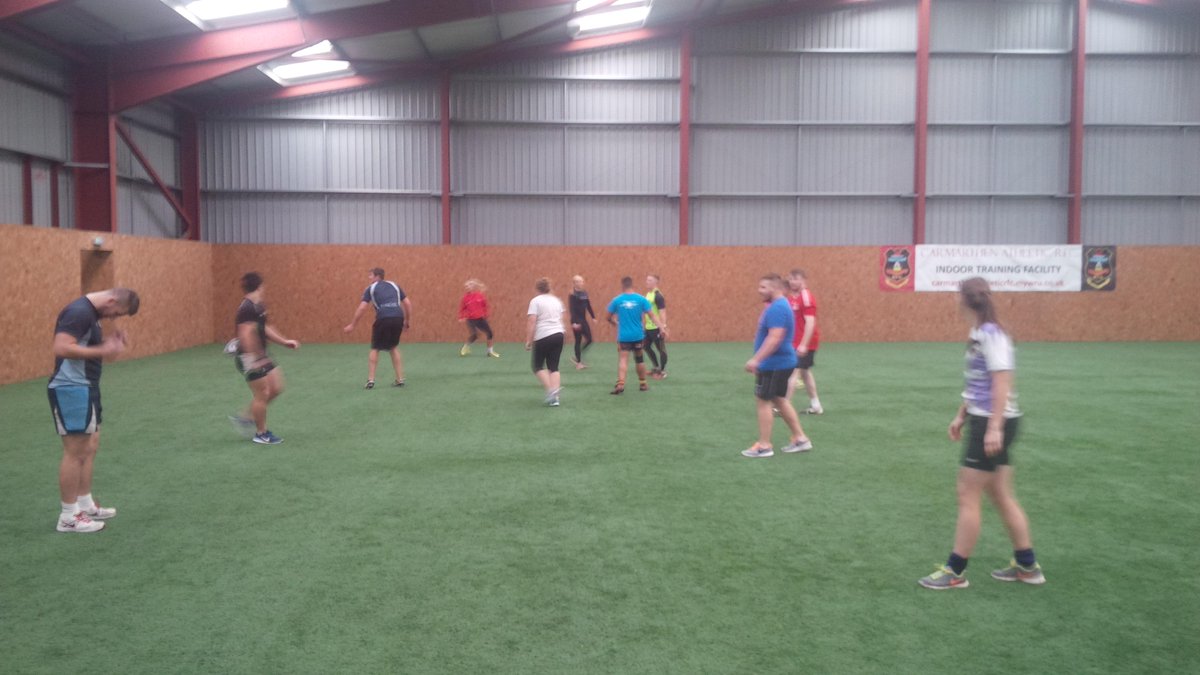 WRU_Scarlets's tweet photo. Well done Tsd for arranging mixed novice touch rugby #massparticipation @TouchTsd @CarmAthletic @WalesTouch http://t.co/sgK8BMsgrd