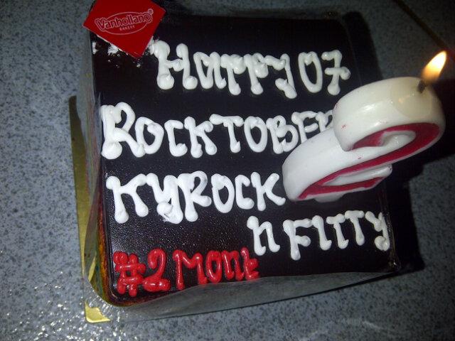 _KyRock's tweet image. "Aku cinta kamu dan ingin selalu bersama kamu. #2month