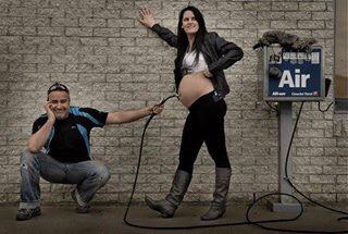nrlfzlin's tweet photo. photoshoot maternity paling win 😂😂😂💕 http://t.co/voKVU6oEXX