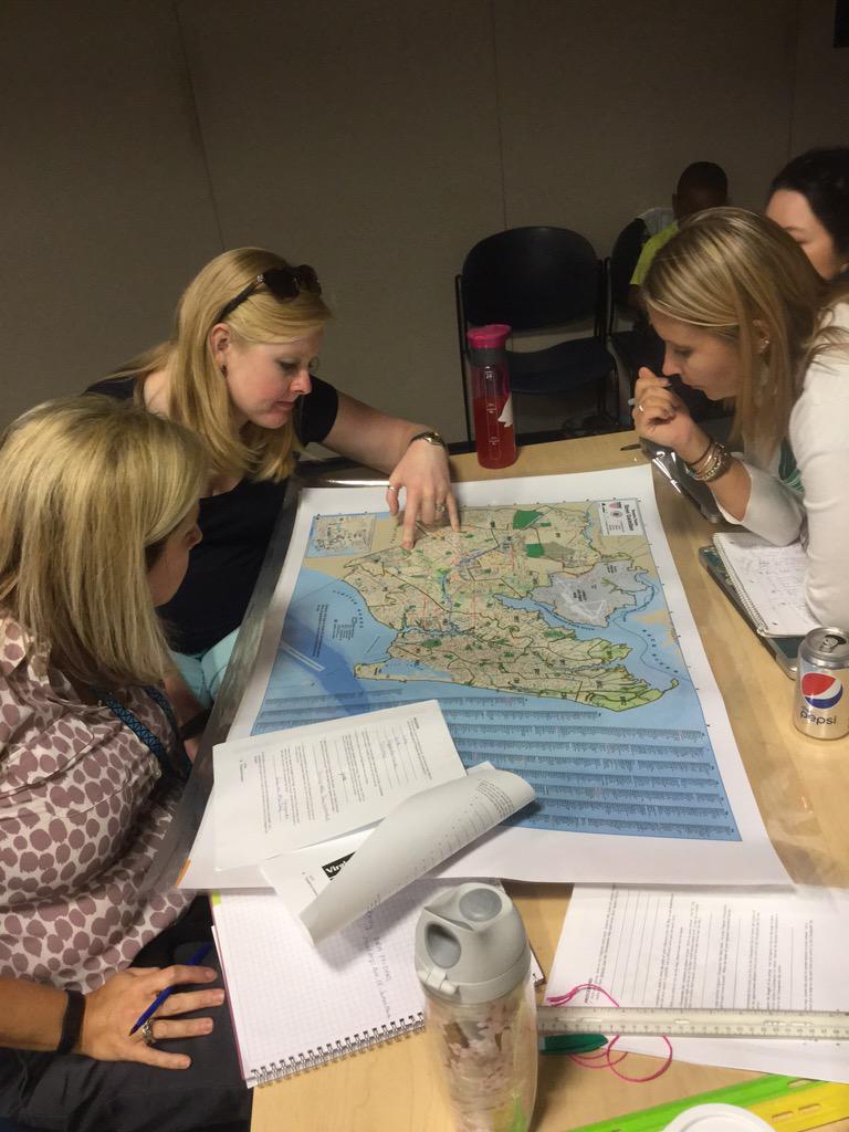 HCS_ScienceDept's tweet image. HCS 4th grade teachers finding their Watershed Address at a city wide Science PD! #hcsscience