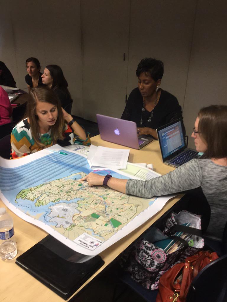 HCS_ScienceDept's tweet image. HCS 4th grade teachers finding their Watershed Address at a city wide Science PD! #hcsscience