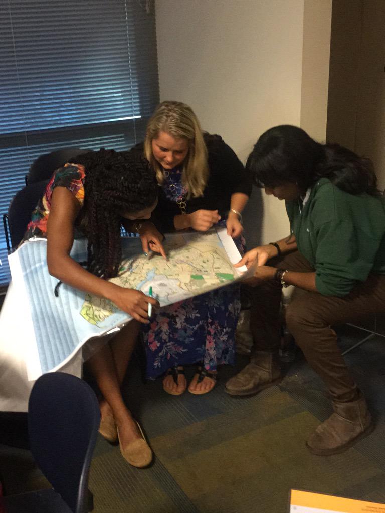 HCS_ScienceDept's tweet image. HCS 4th grade teachers finding their Watershed Address at a city wide Science PD! #hcsscience