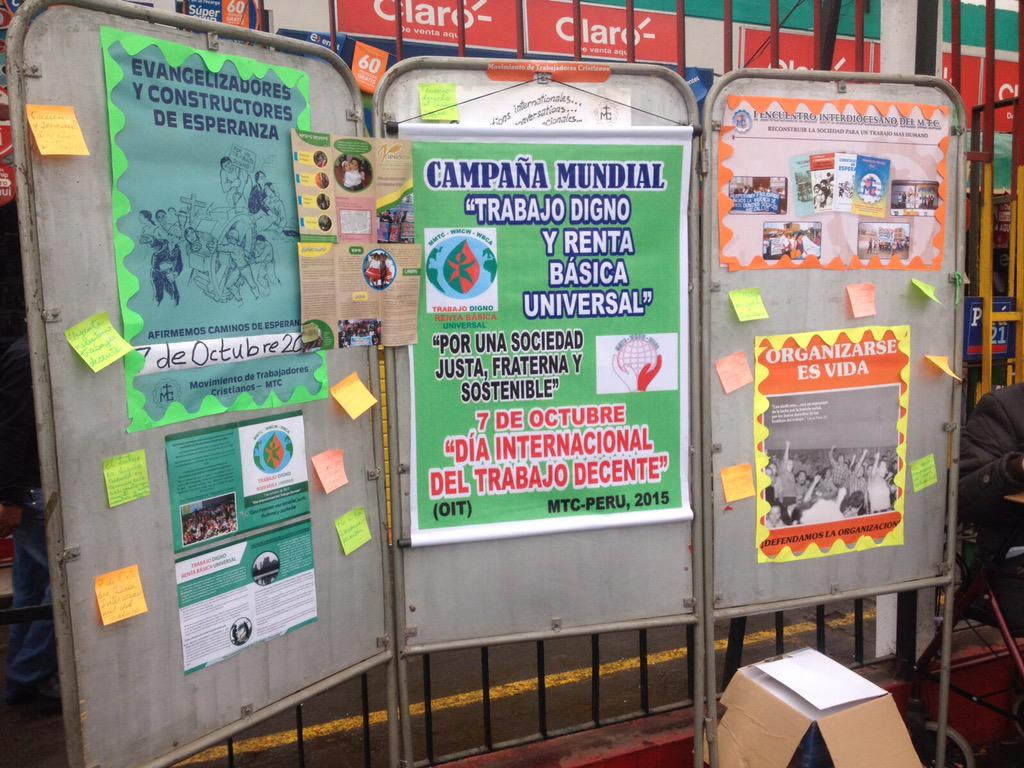 mtcdelperu's tweet photo. puesto en el Mercado Conzac de Los Olivos
mucho interés por el #TrabajoDigno #MTC http://t.co/gcXSUYkX8d