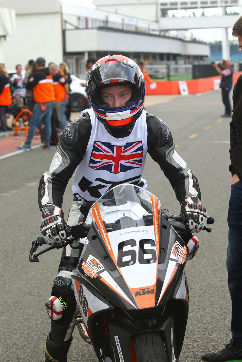 OfficialBSB's tweet photo. NEWS @RacerCameron66 secures first @santanderuk ConsumerFinance @KTM_UK Brit Junior Cup title http://t.co/7oVj97N5gF http://t.co/SD6qHScMc4