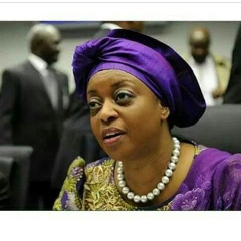 mr_donpedro's tweet photo. #WCW http://t.co/zp2x76zQS4