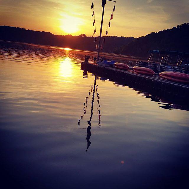 #sunset #sunsetmarina #lakelife #summer2015 📷: <a href="/sunset_marina/">rhapsodyphotographs</a>