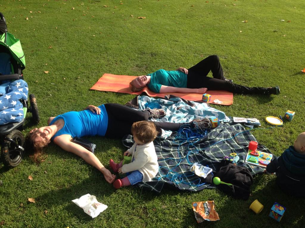 CambridgeZone's tweet photo. Exhausted after some crazy bodyweight circuits. Babies also exhausted after a serious snack time! #beforetherain http://t.co/XKIDwPuHlR