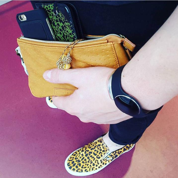 FranckyA001's tweet photo. Pour étudier la faune... connectée. #moodaccessoires #oraito #happyplugs #vans #golla #zecircle #jeanpaulgaultier http://t.co/ZnJyVxE6yK
