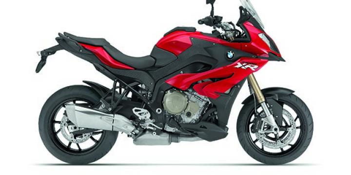 RevistaMotor's tweet photo. #Moto 
Pista y ruta en la misma máquina: BMW S1000 XR http://t.co/pItNDRarMM http://t.co/UpB4Rj7pOD
