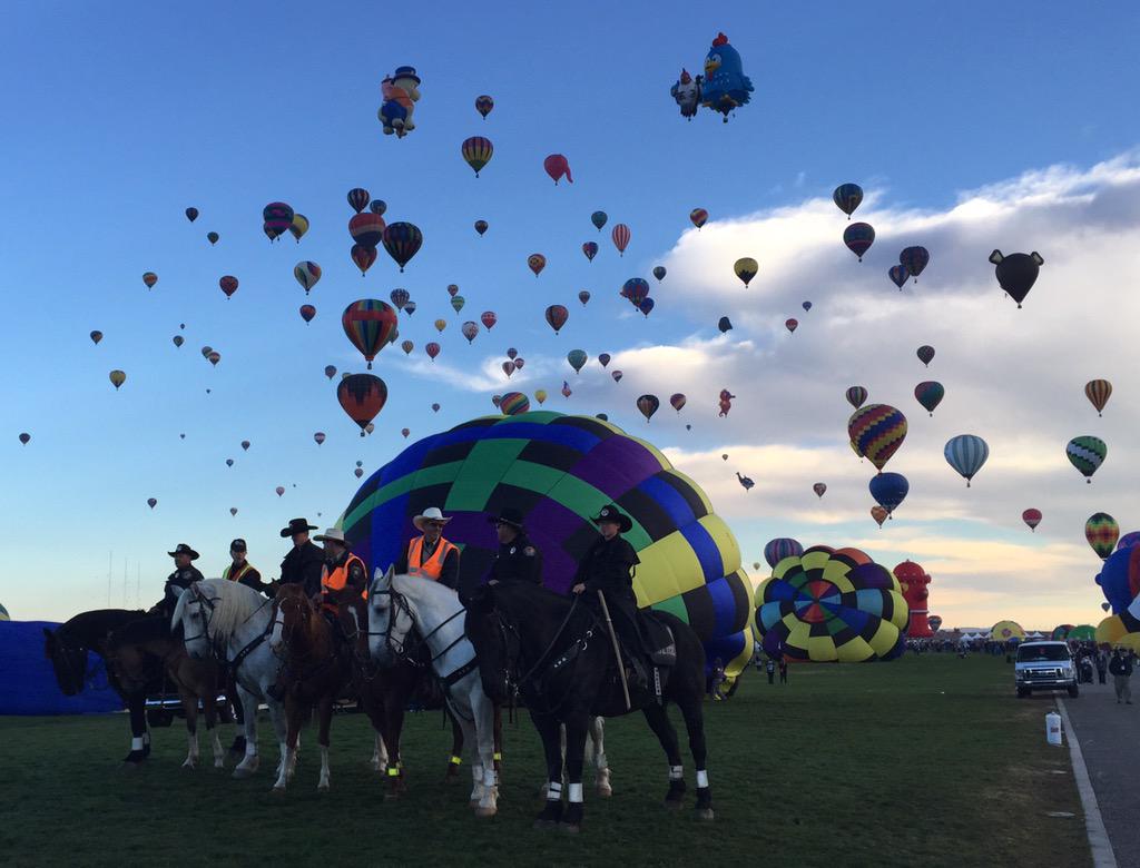 kat_sturt's tweet photo. #AlbuquerquePolice Mounted Unit at @balloonfiesta! @ABQPOLICE http://t.co/Ew6Zp3USd1