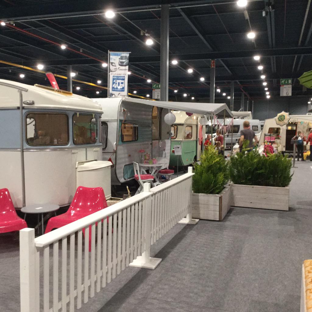 ACSIFreeLife's tweet photo. Op het Pimpplein van #kcj15 kun je terecht om vrolijk gepimpte caravans te bekijken. Vraag tips aan de makers! http://t.co/gA2bSV7l6Y
