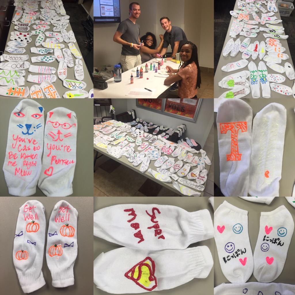 LHRAVols's tweet photo. Thanks to all who participated in decorating socks last night! Here's a couple of our favorites! #LHRA #GoVOLS 💕🎉 http://t.co/DA0FGnyMIJ