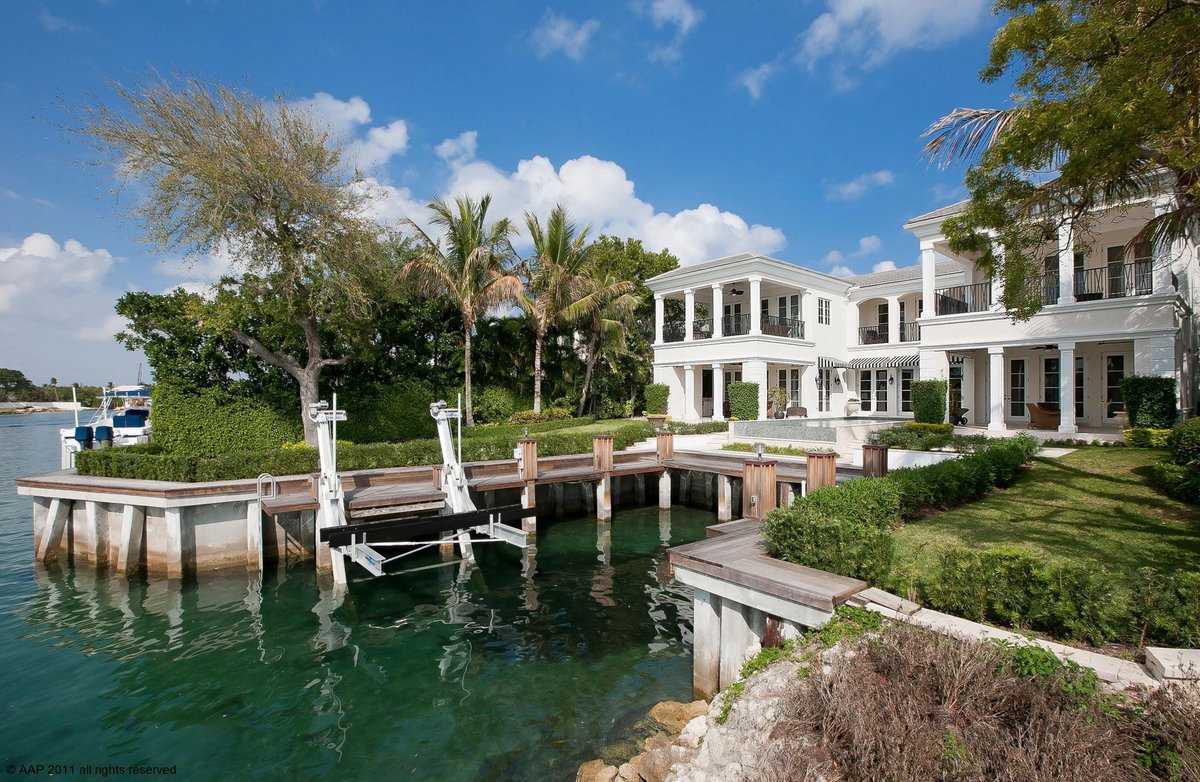 eastsideluxury's tweet photo. #NewListing#intracoastal#bocaraton#luxury#jenniferkilpatrick
http://t.co/Pxu0kF5C6w http://t.co/WT6ZPVmKLh