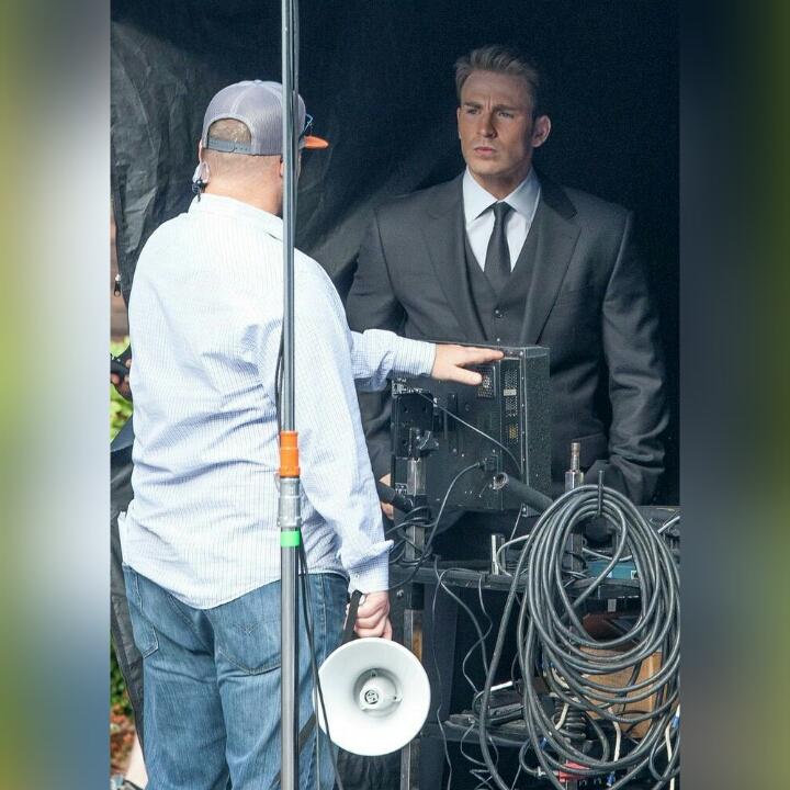 chellynat1234's tweet photo. #ChrisEvans Filming #CaptainAmericaCivilWar #firstonset #steverogers #cevanschrisph #captainamerica #chris #evans http://t.co/hNiyVhV3um