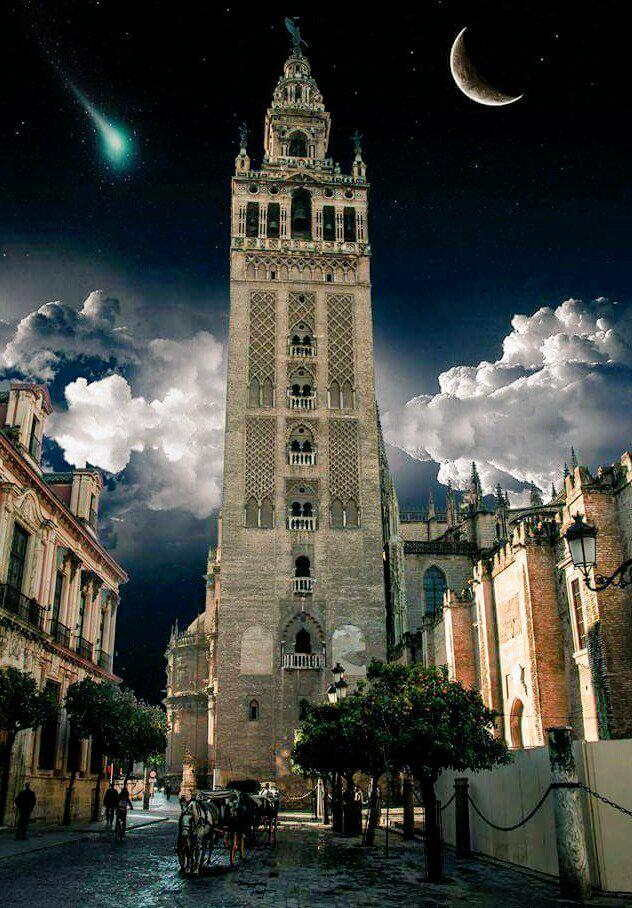 Posiblemente la ciudad más bonita del mundo! Miarma toa  @Sevilla #Sevilla 😍